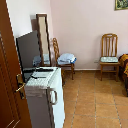 Sula 74 아파트 Durrës